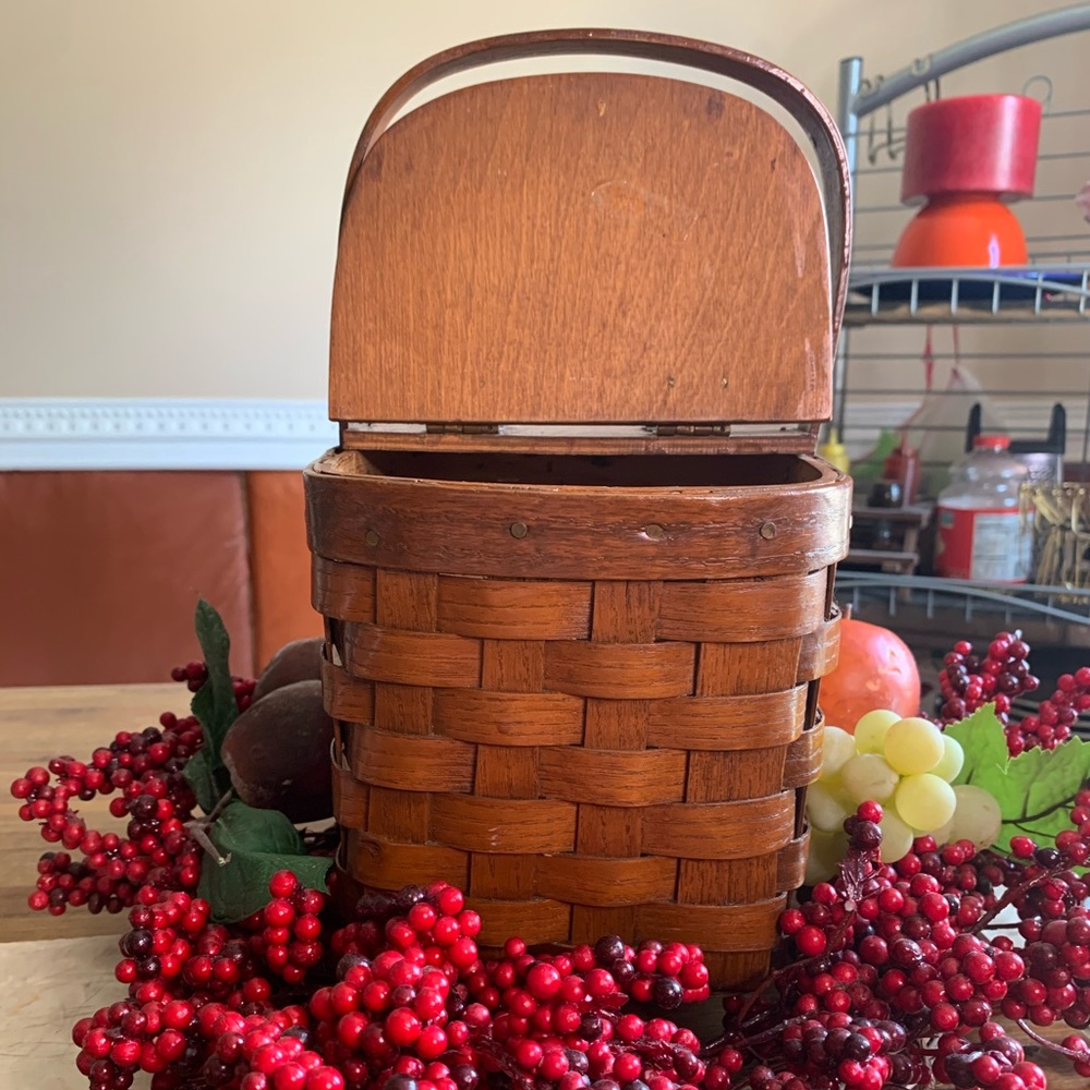 Picnic basket